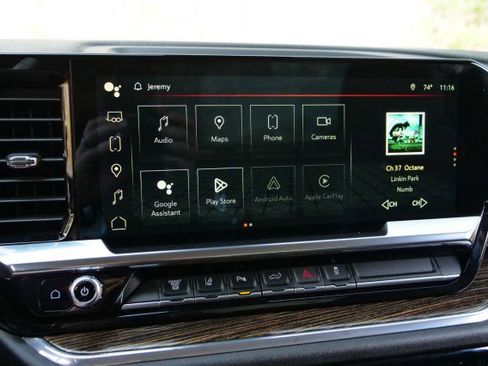 Used 2024 GMC Sierra 3500 SLE w/ SLE Convenience Package image 10