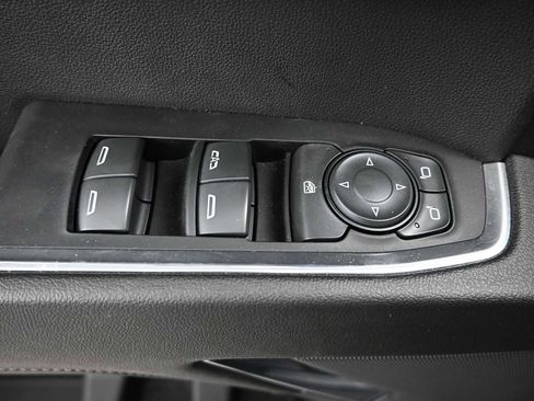 Used 2024 Chevrolet Silverado 1500 LT AWD/4WD image 18