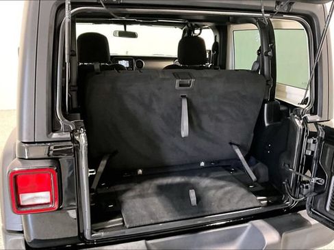Used 2019 Jeep Wrangler Sport w/ Quick Order Package 23S AWD/4WD image 45