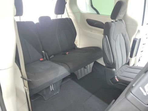 Used 2023 Chrysler Voyager LX FWD image 15