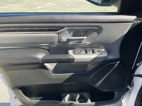 Used 2019 RAM 1500 Big Horn AWD/4WD image 12