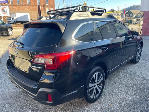 Used 2018 Subaru Outback 2.5i Limited image 6