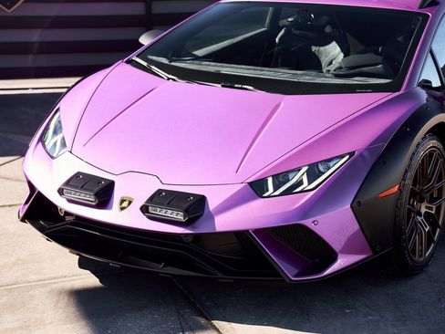 Used 2024 Lamborghini Huracan Sterrato image 6