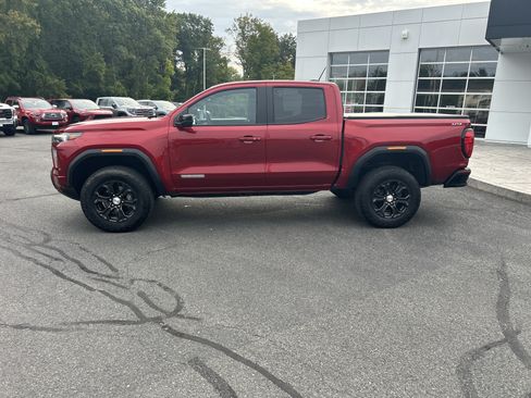 Used 2023 GMC Canyon Elevation w/ Convenience Package AWD/4WD image 2