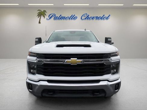 Used 2025 Chevrolet Silverado 2500 LT w/ Convenience Package AWD/4WD image 7