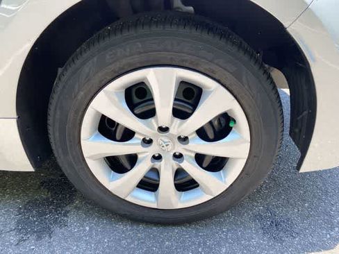 Used 2024 Toyota Corolla LE FWD image 15
