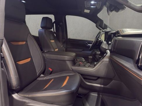 Used 2023 GMC Sierra 1500 AT4 w/ AT4 Preferred Package image 19