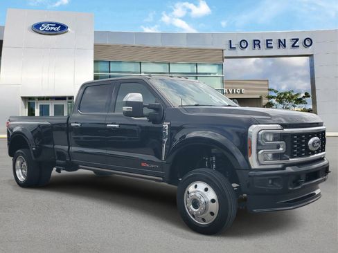 Used 2025 Ford F450 King Ranch w/ Chrome Package AWD/4WD image 3