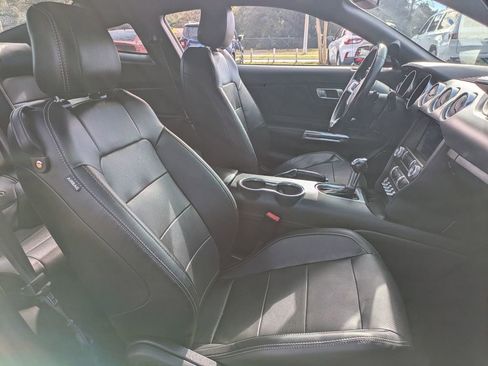 Used 2019 Ford Mustang GT Premium image 31