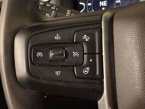 Used 2023 GMC Yukon XL Denali image 23