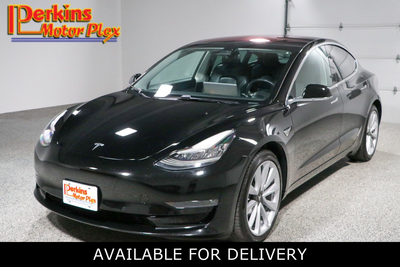 Used 2018 Tesla Model 3 Mid Range RWD image 1