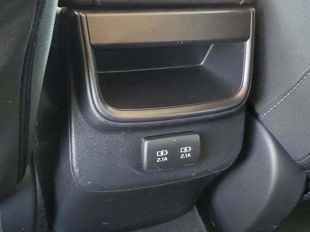 Used 2020 Subaru Outback Premium AWD/4WD image 14