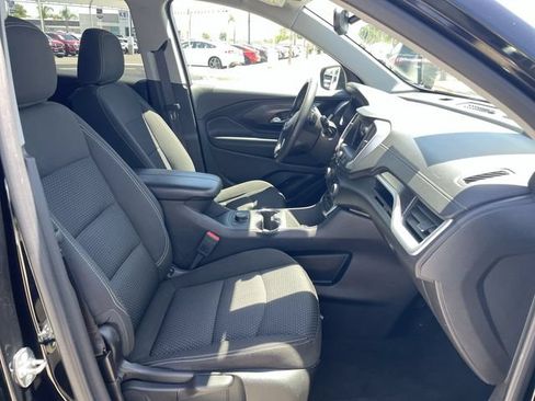 Used 2024 GMC Terrain SLE AWD/4WD image 27