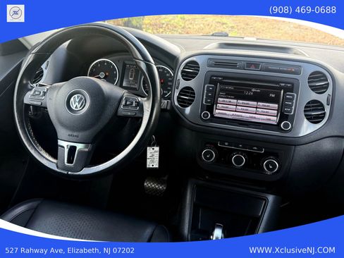 Used 2012 Volkswagen Tiguan S image 17