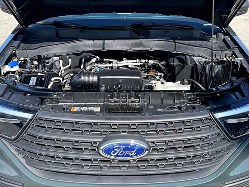Used 2023 Ford Explorer 4WD image 11