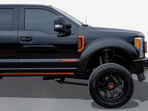 Used 2018 Ford F250 King Ranch w/ King Ranch Ultimate Package image 7