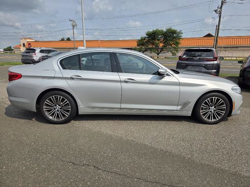 Used 2017 BMW 530i xDrive AWD/4WD image 5