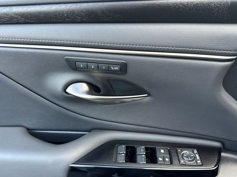 Used 2022 Lexus ES 300h ES 300h image 11