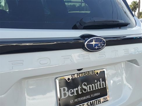New 2026 Subaru Forester Premium image 5