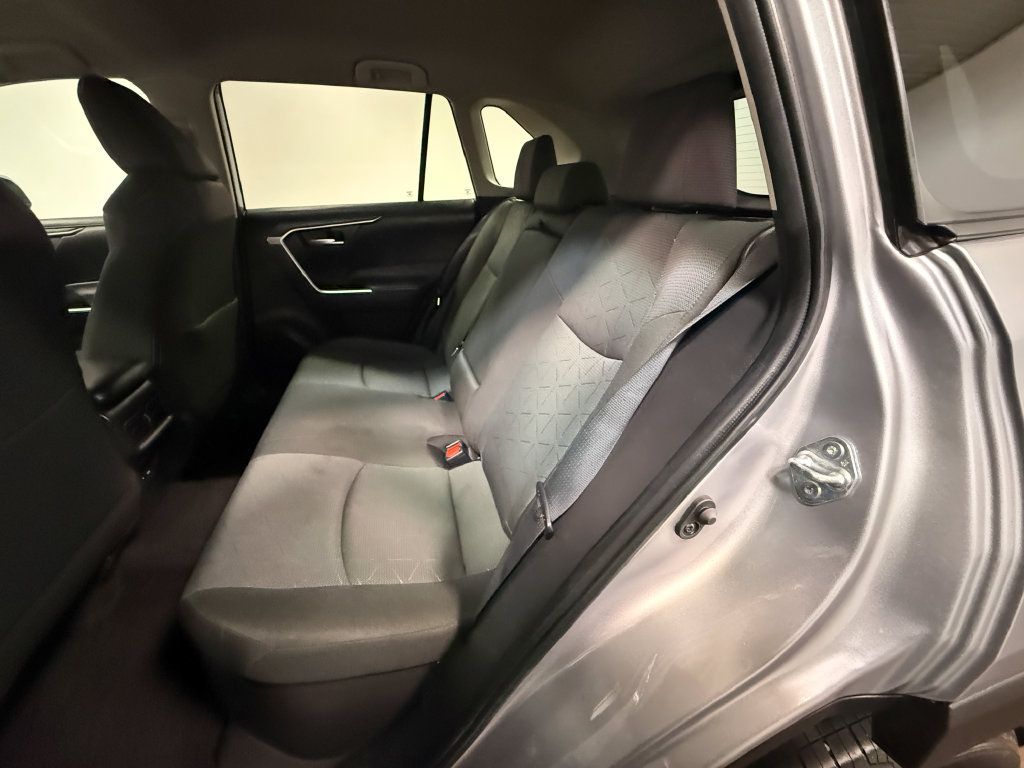 Used 2025 Toyota RAV4 XLE AWD/4WD image 8