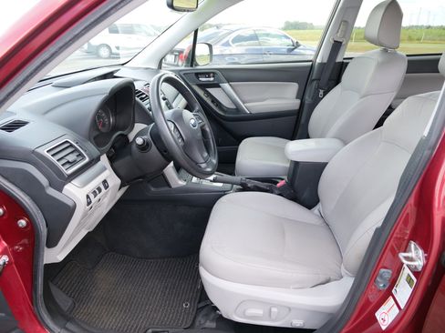 Used 2016 Subaru Forester 2.5i Premium image 16