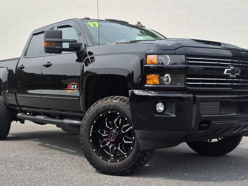 Used 2017 Chevrolet Silverado 2500 LTZ w/ Duramax Plus Package AWD/4WD image 2