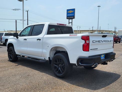 New 2026 Chevrolet Silverado 1500 LT Trail Boss w/ LPO, Dark Essentials Package AWD/4WD image 3