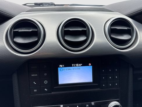 Used 2019 Ford Mustang GT RWD image 25