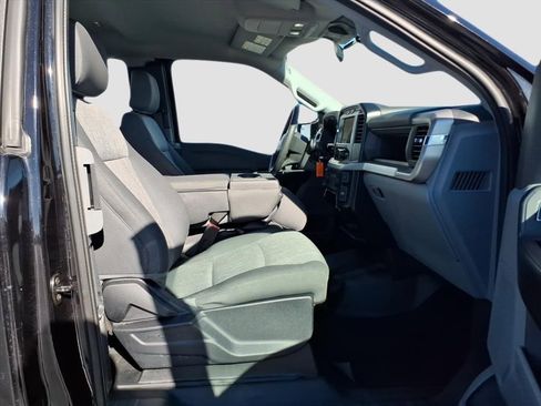 Used 2023 Ford F150 XL w/ Trailer Tow Package image 11