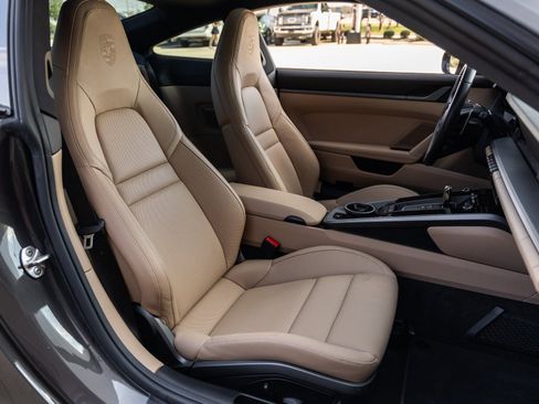 Certified 2024 Porsche 911 Carrera image 38