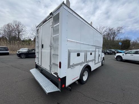 New 2026 Ford E-350 and Econoline 350 Super Duty w/ Power Equipment Group image 5