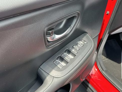 Used 2024 Honda HR-V Sport image 19