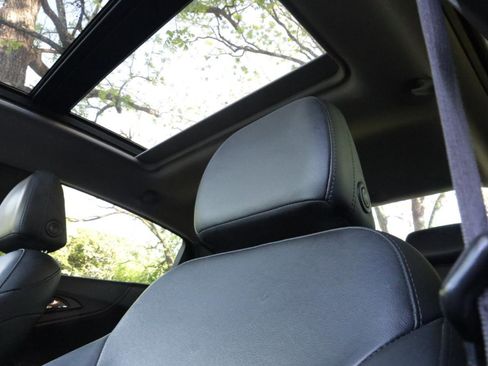 Used 2020 Chevrolet Malibu LT w/ Leather Package image 15