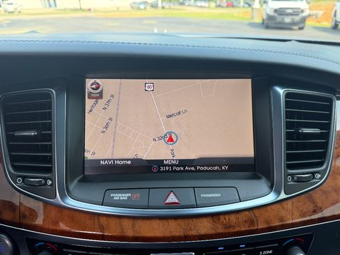 Used 2014 Hyundai Equus Signature RWD image 31
