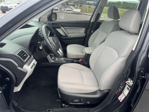 Used 2017 Subaru Forester 2.5i Premium w/ All-Weather Package AWD/4WD image 12