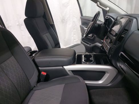 Certified 2024 Nissan Titan SV w/ SV Convenience Package image 10