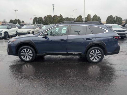 Certified 2023 Subaru Outback Premium image 4