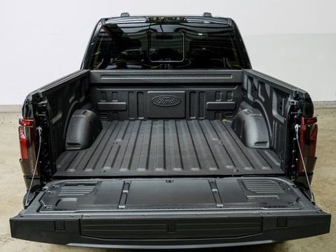 Used 2026 Ford F150 Raptor AWD/4WD image 37