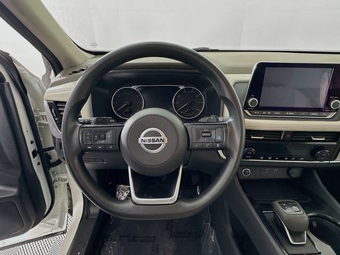 Certified 2021 Nissan Rogue SV image 16