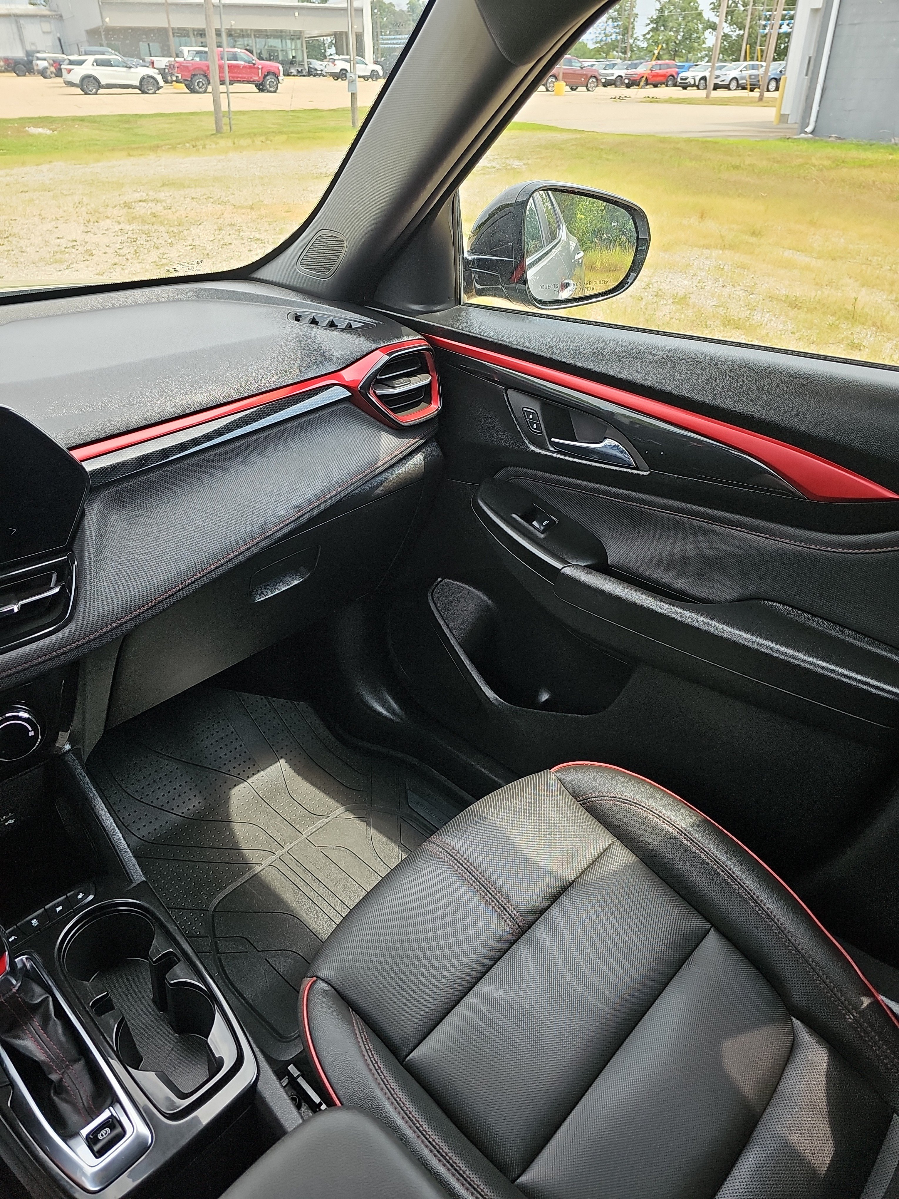 Used 2025 Chevrolet TrailBlazer RS w/ Driver Confidence Package FWD image 29