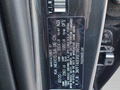 Used 2025 Kia K4 FWD image 33