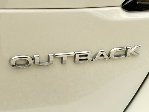 Used 2023 Subaru Outback Limited AWD/4WD image 8