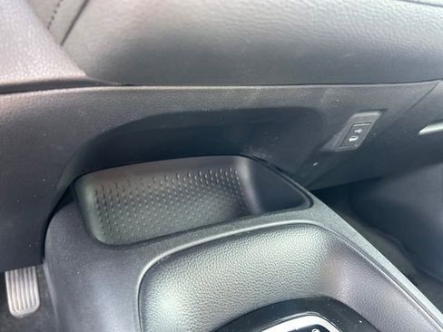 Used 2025 Toyota Corolla SE FWD image 25