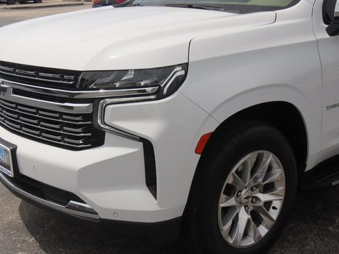 Used 2023 Chevrolet Tahoe Premier RWD image 3