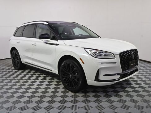 New 2026 Lincoln Corsair Reserve w/ Jet Appearance Package AWD/4WD image 8