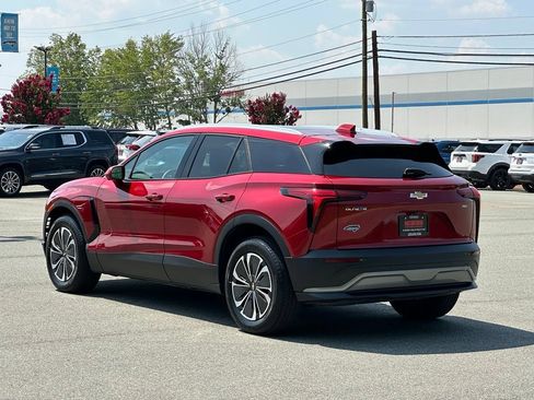 Used 2024 Chevrolet Blazer EV LT AWD/4WD image 4