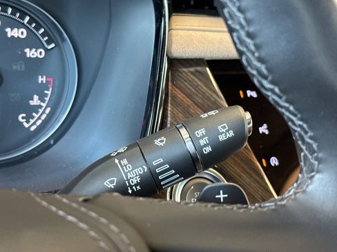 Used 2024 Cadillac XT6 Premium Luxury w/ Platinum Package image 34