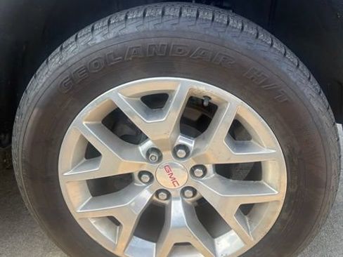 Used 2018 GMC Sierra 1500 SLT w/ SLT Premium Package AWD/4WD image 10
