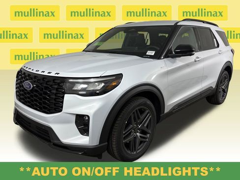 New 2026 Ford Explorer ST-Line RWD image 15