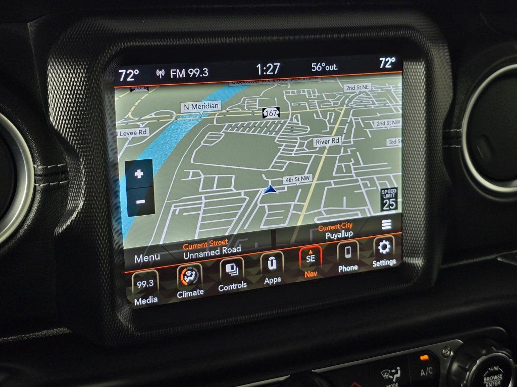 Used 2023 Jeep Wrangler Unlimited Sahara AWD/4WD image 29
